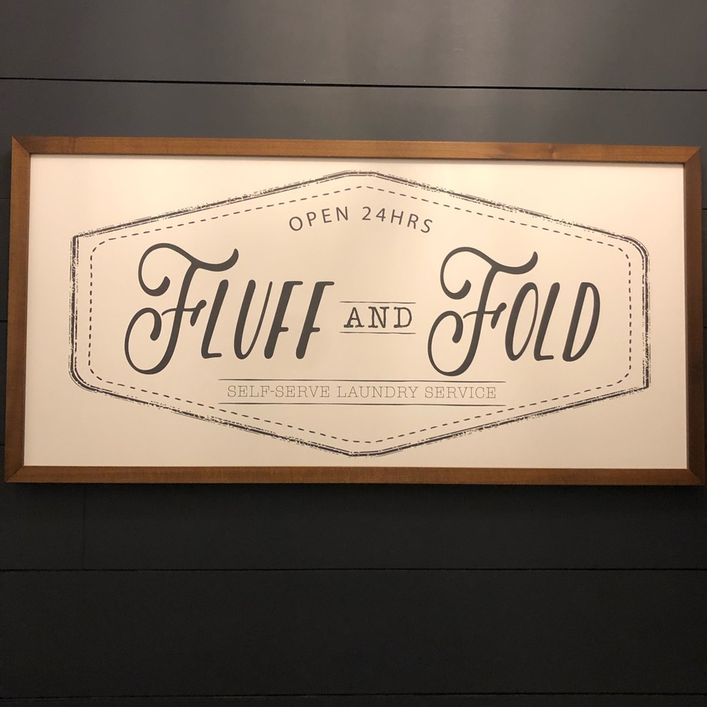 Farmhouse laundry sign
